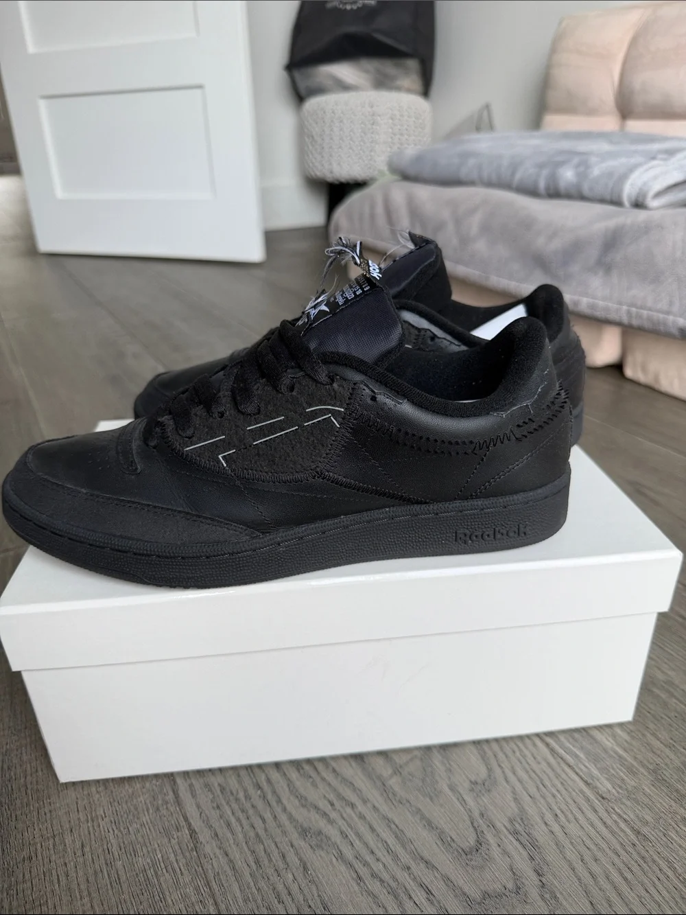 Maison Margiela x Reebok Men's Black Low-Top Sneakers